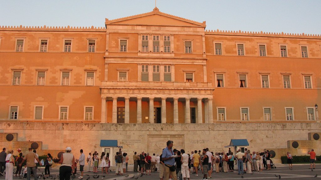 «Φρένο» στα social media για ανηλίκους κάτω των 15 ετών από την 1η Ιανουαρίου 2027
